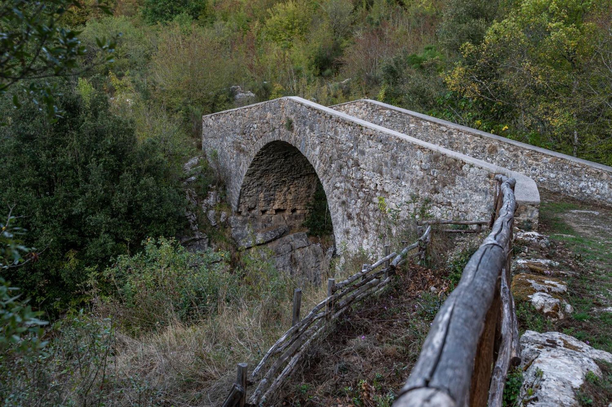 Piazza Laurino Apartments Basic Excursions Alto Cilento Pellegrinaggio Giubilare Exterior foto